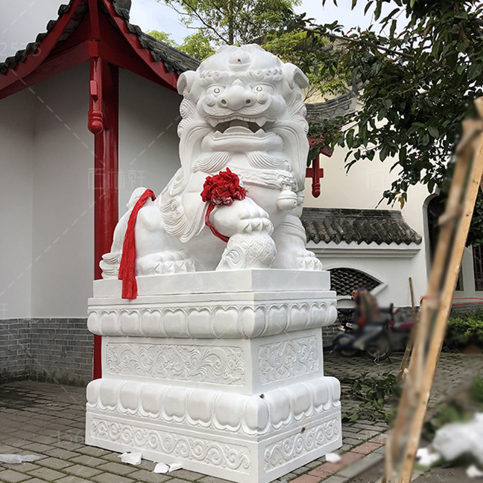 汉白玉狮子